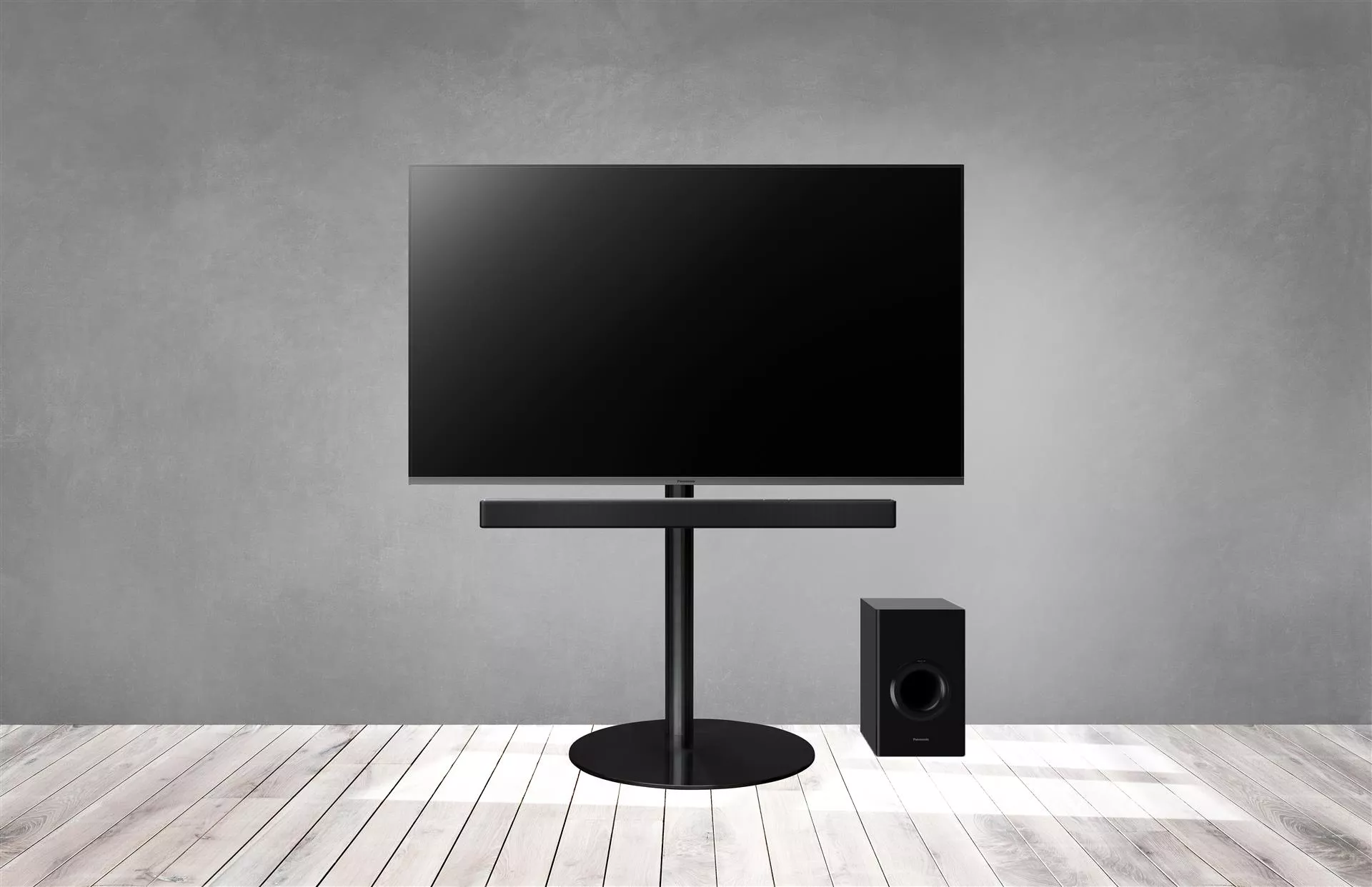 - Smart 50" TV og soundbar på stand
