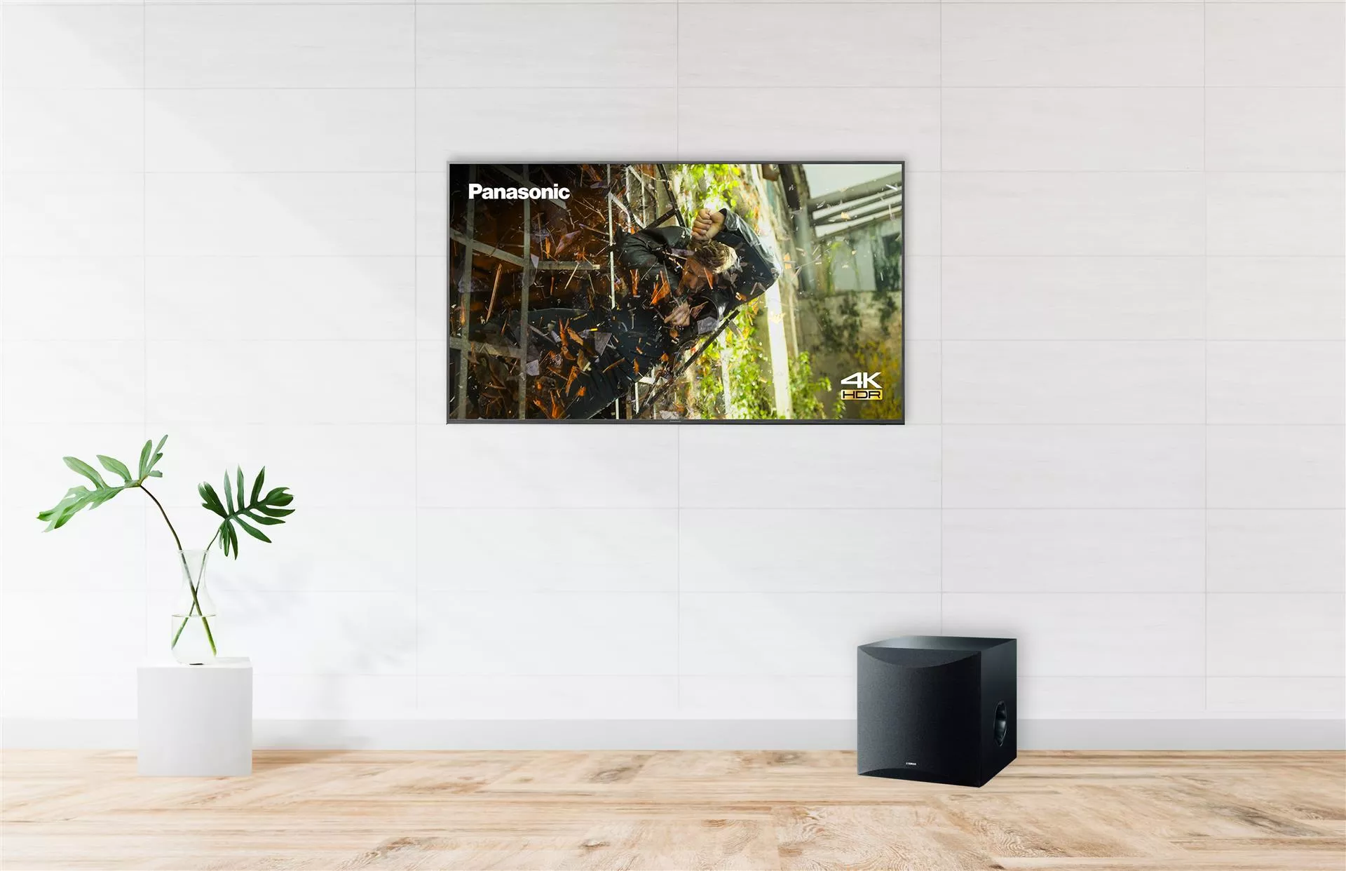 43" 4K LED-TV på væg